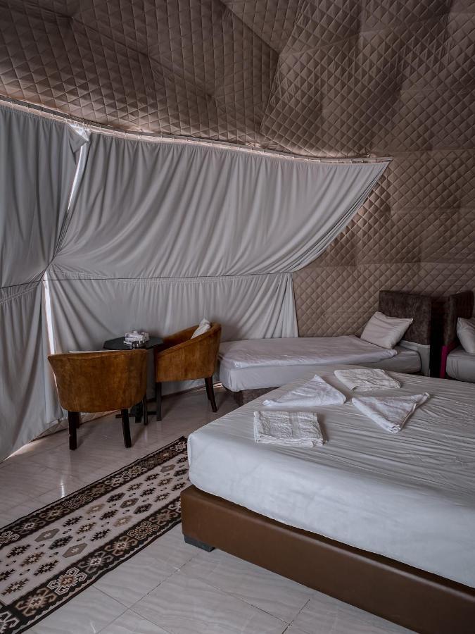 Sun Luxury Camp &Tour Apartment Wadi Rum Exterior photo