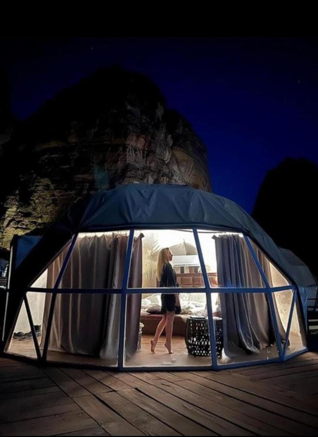 Sun Luxury Camp &Tour Apartment Wadi Rum Exterior photo