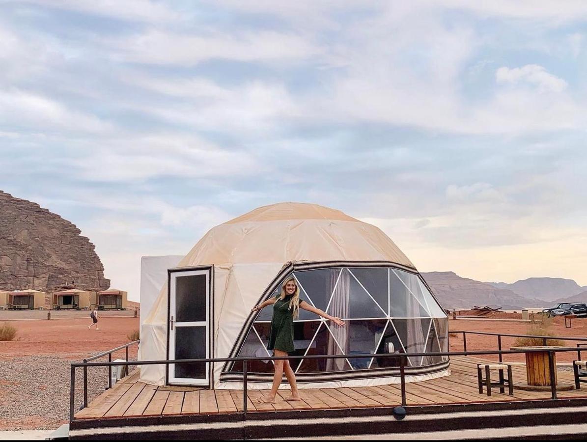 Sun Luxury Camp &Tour Apartment Wadi Rum Exterior photo